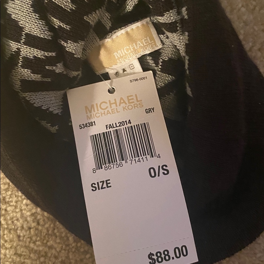 Michael Kors signature knot hat NWT - Picture 2 of 3